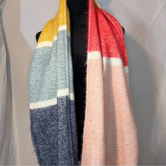 GAP Old Navy Multi-Color Oversized Scarf with Fringe - Picture 3 of 10
